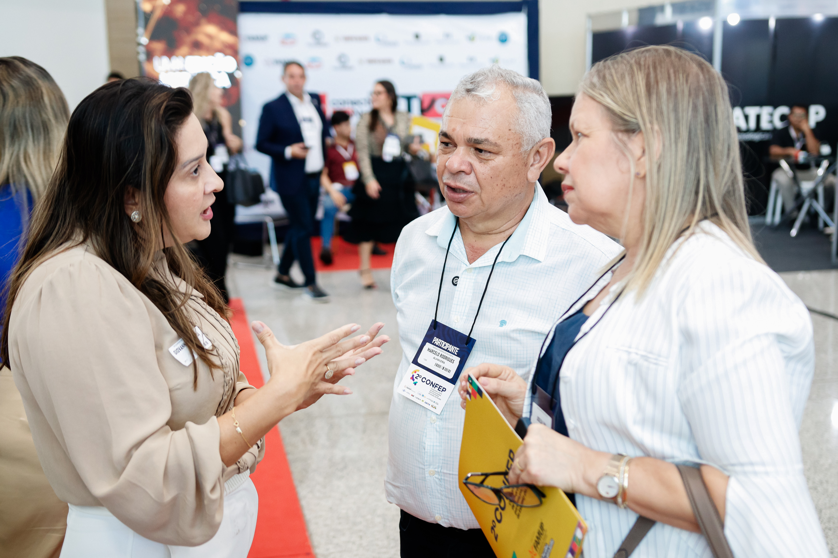 Prefeito Marcelo Rodrigues e vice-prefeita Zilda do Varejão representam Alhandra no II Congresso Paraibano de Municípios e Confep 2025