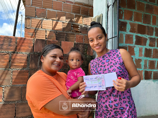 Programa Criança Feliz, em Alhandra, realiza ação em especial ao Dia das Mães
