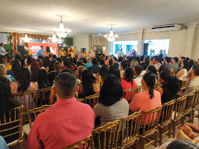 Educação de Alhandra reúne professores em solenidade que marca o início do ano letivo 2025
