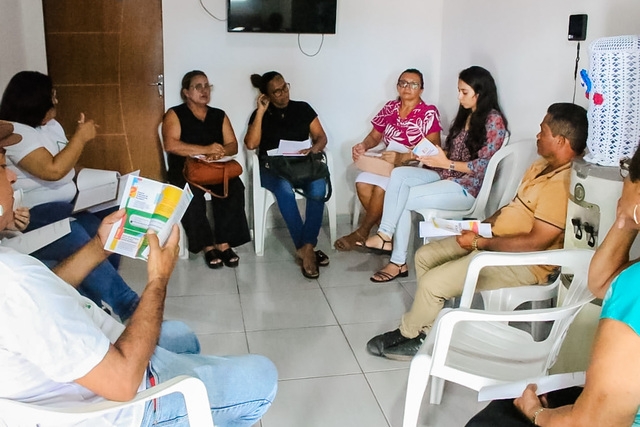 Conselho Municipal de Habitação realiza reunião ordinária com foco no planejamento de ações e apresentação do Serviço de Acolhimento Familiar