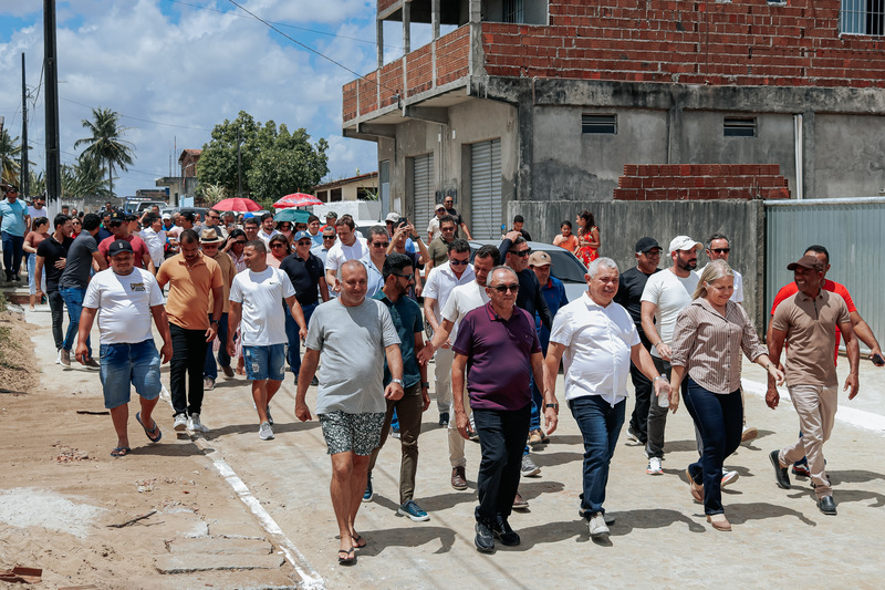 Alhandra avança na infraestrutura urbana e entrega mais de 3 mil metros de pavimentação 
