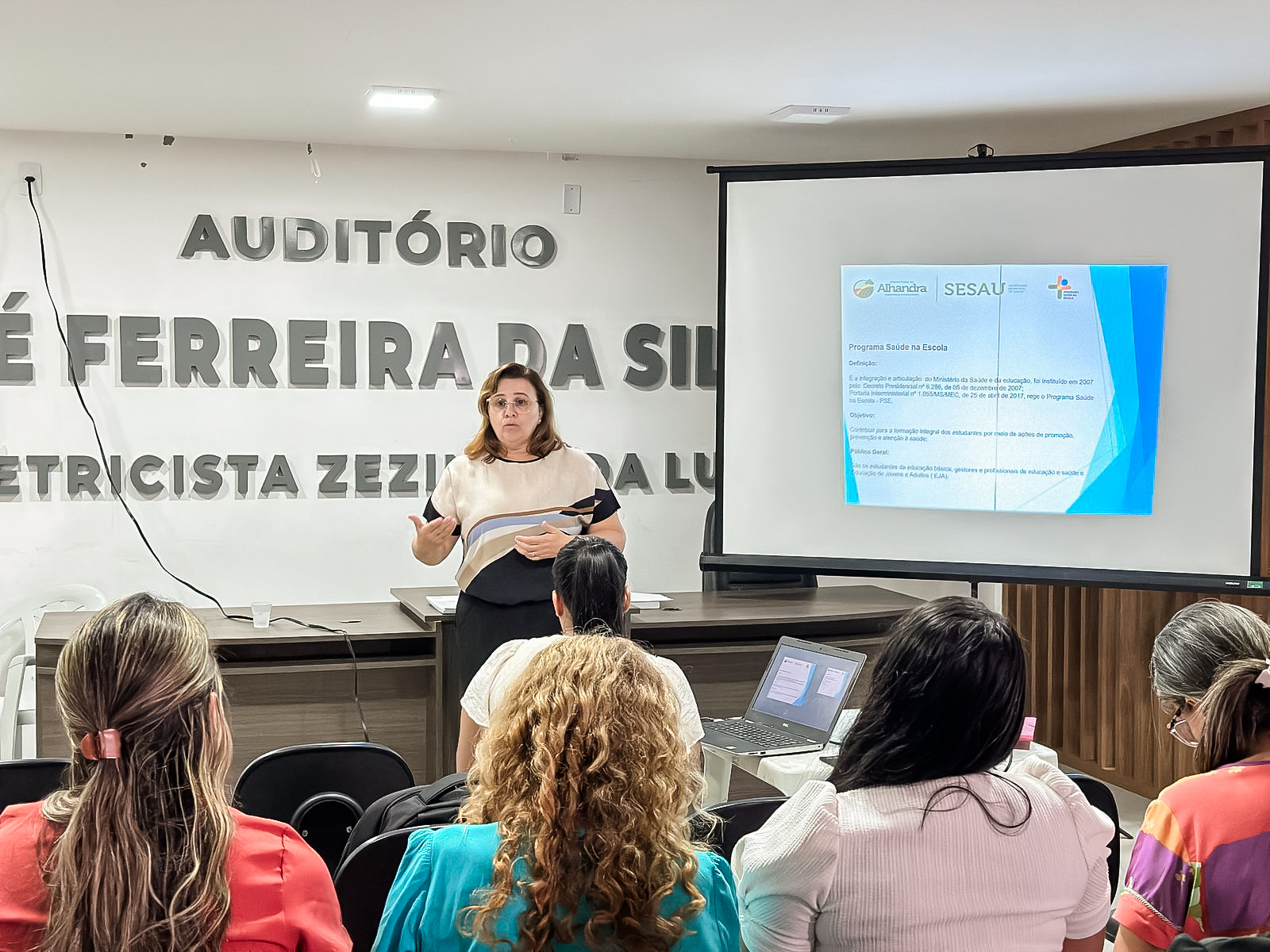 Secretaria de Saúde de Alhandra realiza reunião de planejamento do Programa Saúde na Escola!
