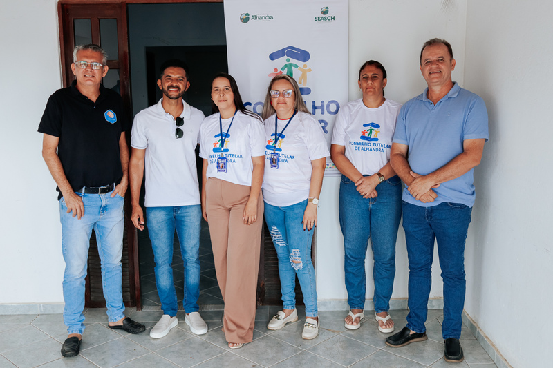 Prefeitura de Alhandra reforça atuação do Conselho Tutelar com entrega de novos equipamentos e fardamentos